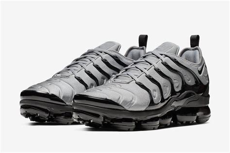 vapormax plus grey and black